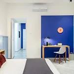 Stylish Loft In The Center Appartement Triëst