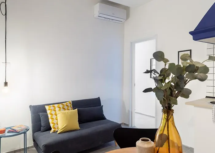 Stylish Loft In The Center Lägenhet